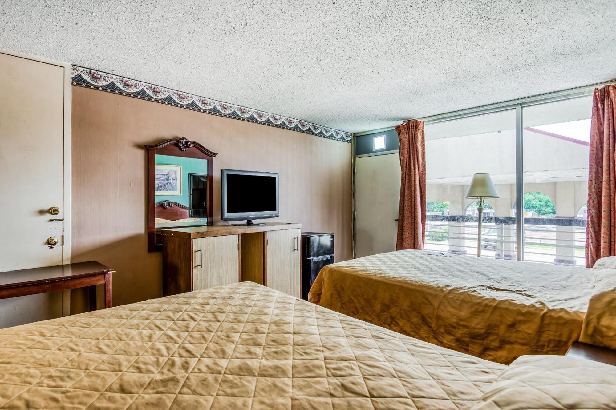 Oyo Hotel Jackson North I-55 Bagian luar foto